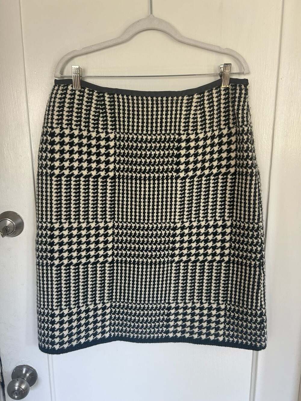 Black Fleece by Brooks Brothers Houndstooth Knit Pencil Skirt